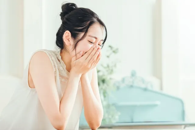 HSPや繊細な性格特性と涙もろさの関連を表す心理イメージ図