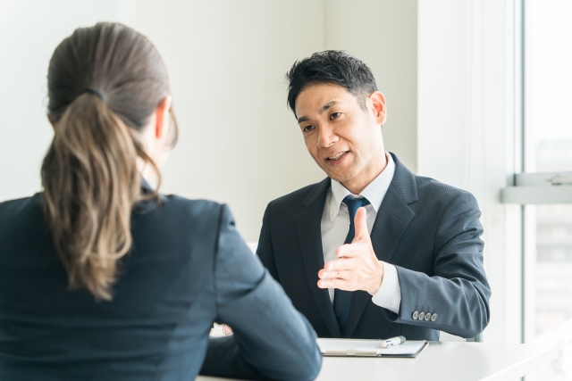 企業に課されるメンタルヘルス対策の法的義務とは