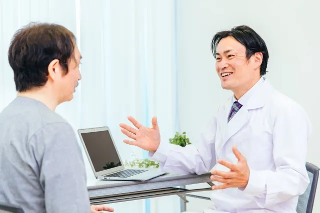 男性更年期障害の治療を行う病院やクリニックの外観イメージ